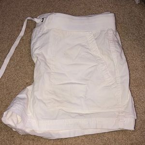 white shorts(never worn)